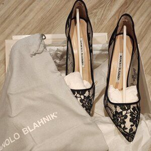 Manolo Blahnik Black Lace BBLA 105mm Pumps Size 36